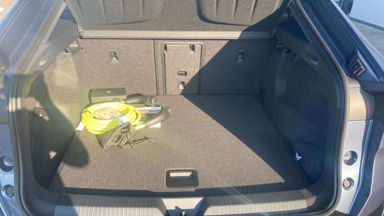 CUPRA Tavascan 210kW V2 77kWh 5dr Auto [Winter Pack] Electric Estate